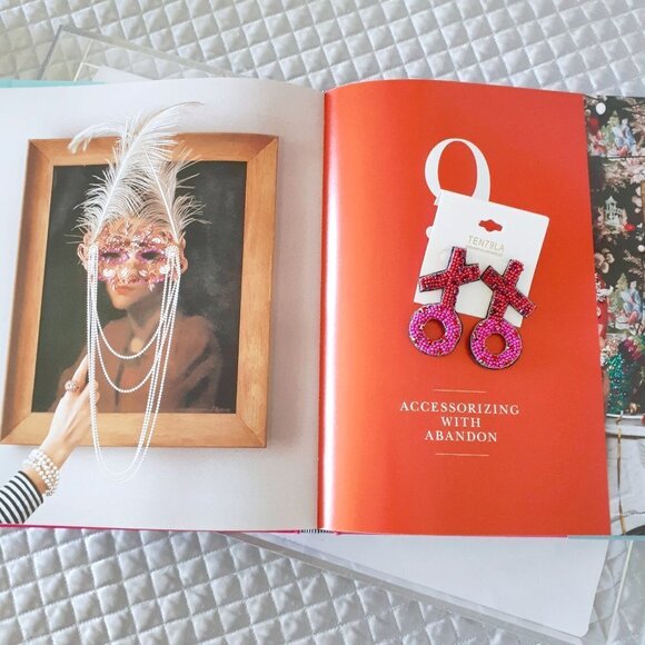 NWOT Ten79LA pink & red X's & O's beaded earrings - Picture 2 of 4